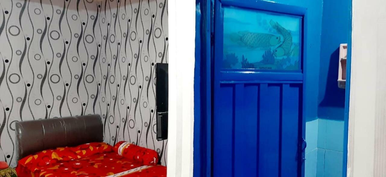 Dharmawati Homestay Syariah At Terminal Purabaya Waru Exteriör bild