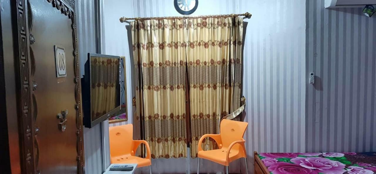 Dharmawati Homestay Syariah At Terminal Purabaya Waru Exteriör bild